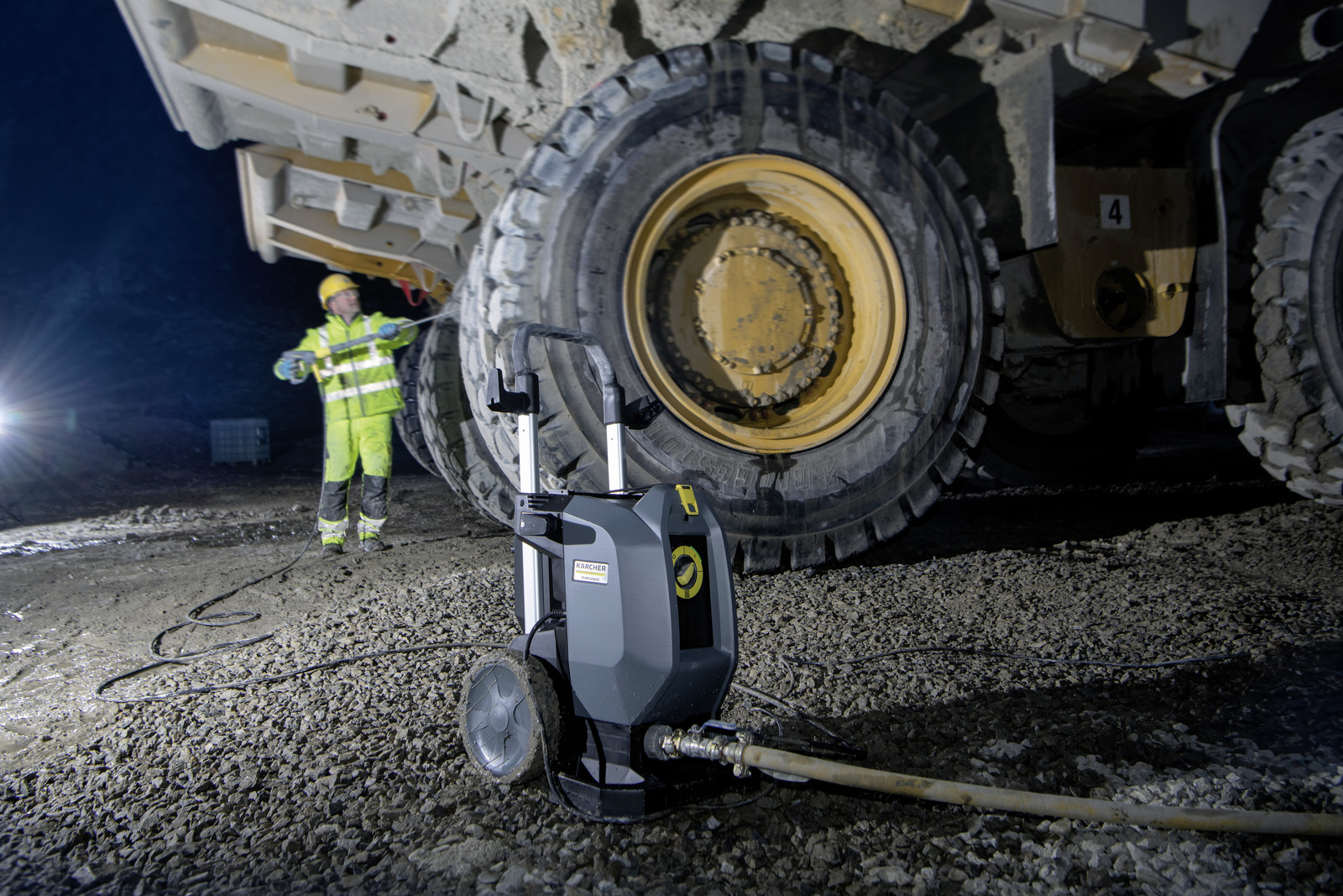 KM_85_50_R_logistic_app_14_CI15_300 dpi (jpg).jpg